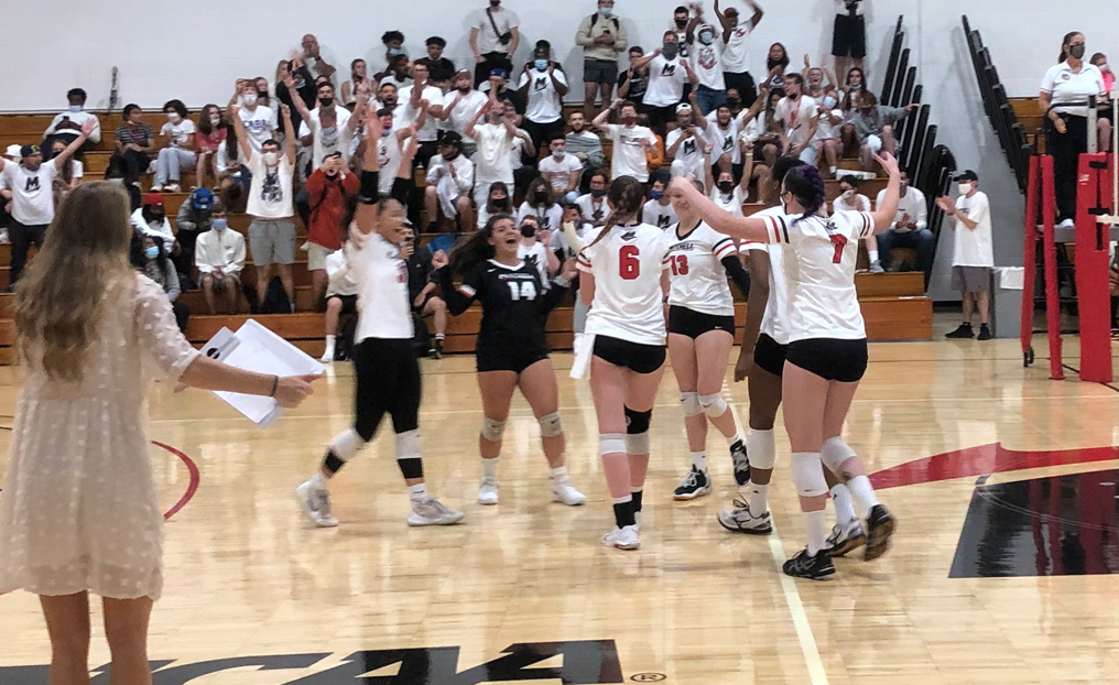 Volleyball Wins Home Opener vs. Albertus Magnus